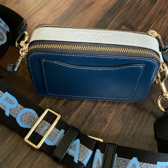 Gorgeous "The Marc Jacob's" Crossbody Bag.  NWOT - Picture 4 of 16